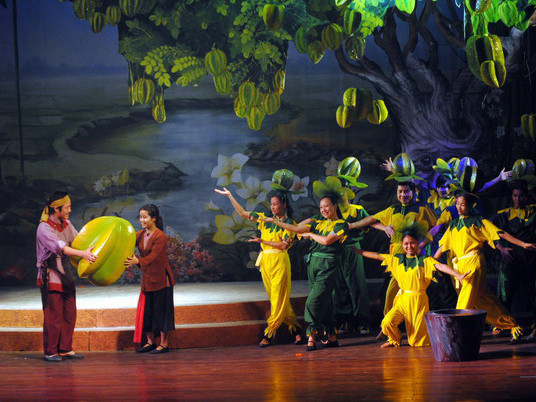 'Ăn khế trả vàng' giữa lòng Hà Nội