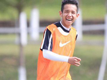 U19 Việt Nam: Vé 'chợ đen' đè chân tuyển thủ