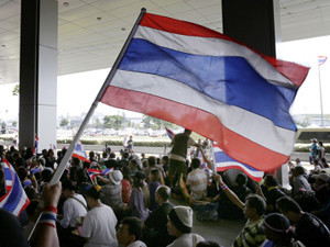 Biểu tình ở Thái Lan đã xảy ra đụng độ