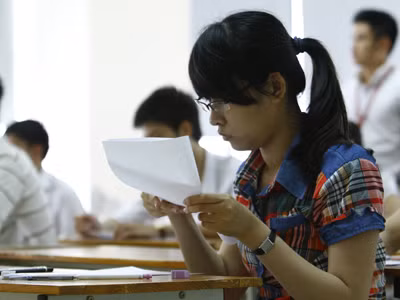 Hơn 40 trường công bố điểm:Tự nhiên, kỹ thuật cao bất thường