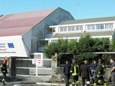 Ý tuyên án chung thân kẻ đánh bom trường học