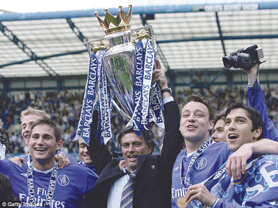 Chelsea ve vãn Mourinho quay về