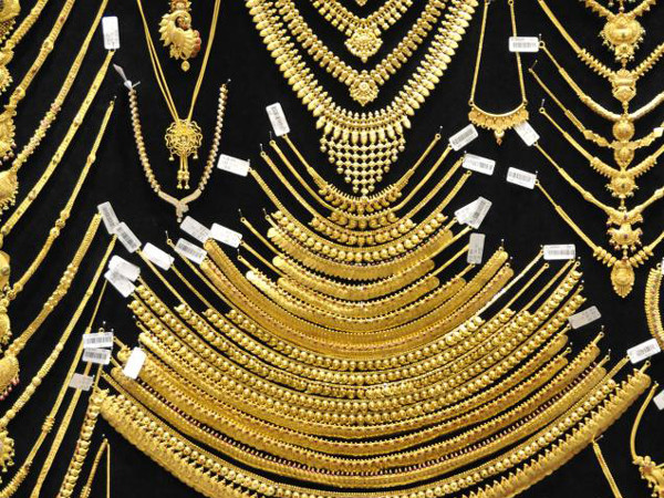 Vàng tăng 180.000 đồng/lượng