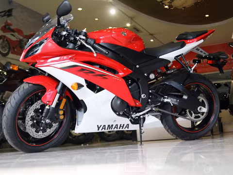 'Đập thùng' Yamaha YZF-R6 2013 tại Việt Nam