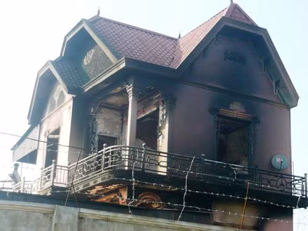 Ngôi nhà khang trang của mẹ Vũ đã bị con trai hủy hoại