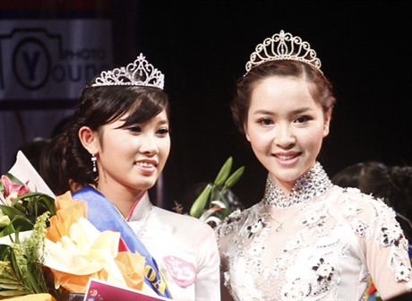 'Nóng bỏng' tài sắc nữ sinh Dược