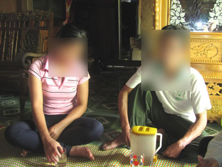 Ba cô gái thoát khỏi động massage mại dâm