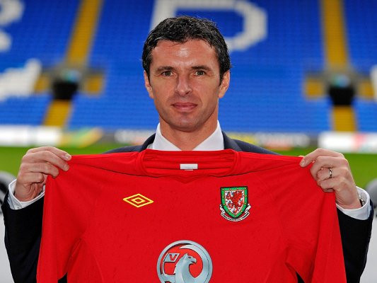 Gary Speed treo cổ tự tử