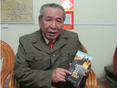 Ông cố vấn trở thành Chính ủy