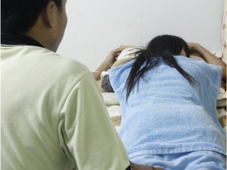 Bi hài 'Luật cấm yêu'