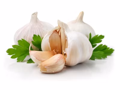 Thường xuyên ăn tỏi sống có tốt không?