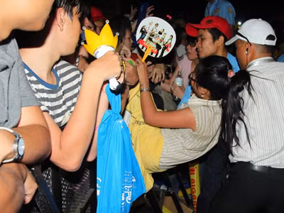 Cuộc cạnh tranh khẳng định cái tôi quá lố