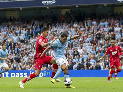 Man City chật vật kiếm ba điểm