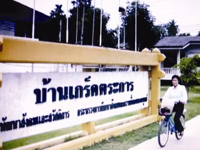 Những cô gái đẻ thuê tại Thái Lan chưa thể hồi hương