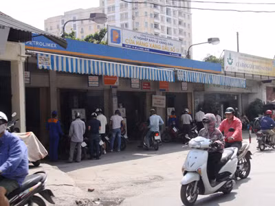 Hà Nội họp HĐND: Nóng chuyện nhà, đất, cây xăng