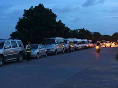 Khách bị 'thuổng' đồ, nhà hàng Sen Tây Hồ 'cầu cứu' công an