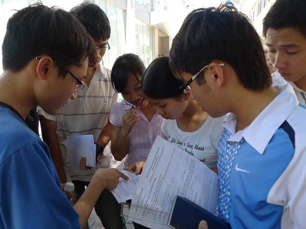 Luật né vấn đề gay cấn của giáo dục