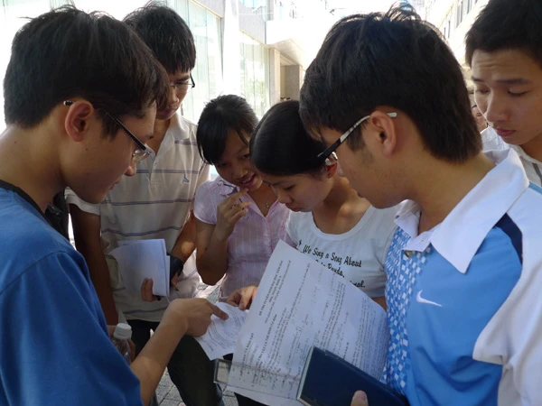 Luật né vấn đề gay cấn của giáo dục