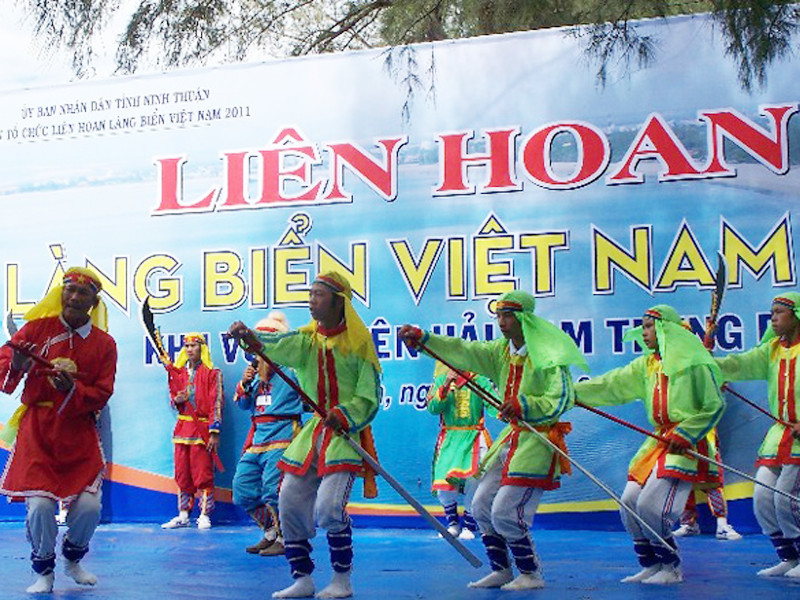 Liên hoan làng biển Duyên hải Nam Trung bộ