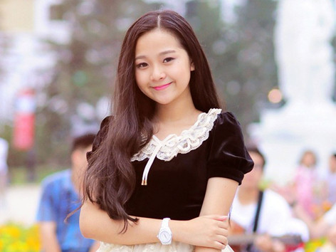 Hot girl Tam Triều Dâng bị giật túi, cướp iPhone 5S