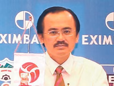 Bầu Thắng tranh... chung kết ngược