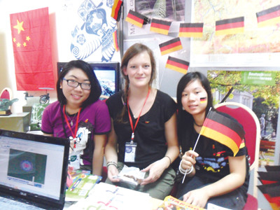 Trải nghiệm tình nguyện cùng bạn trẻ thế giới