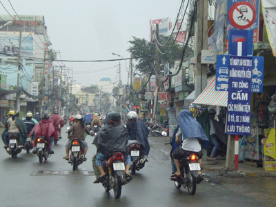 Càng phân luồng, giao thông càng rối