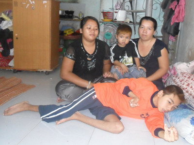 Ba mẹ con mắc bệnh hiểm nghèo