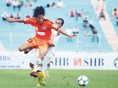 SLNA lại thất trận