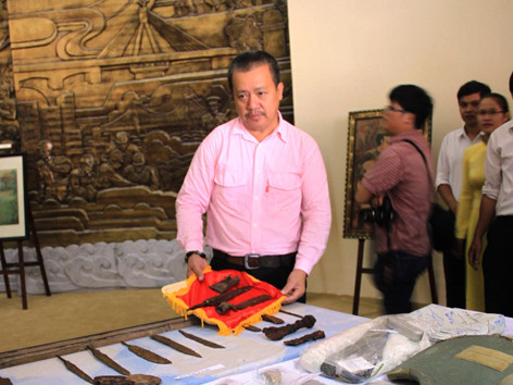 Kỷ vật kể chuyện kháng chiến