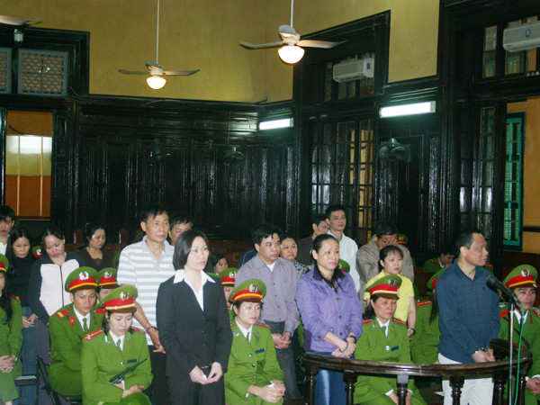 Cần sớm thay thế biện pháp tạm giam