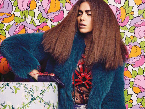 Bồ Ronaldo cá tính với mái tóc xù