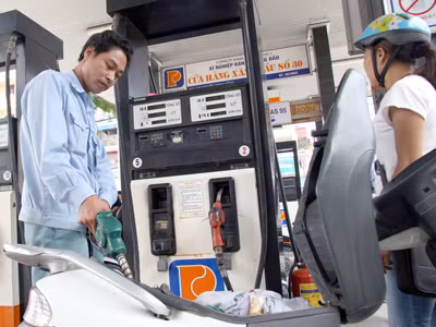 Mù mờ chuyện kêu lỗ của DN xăng dầu