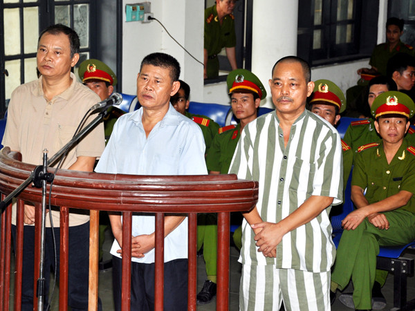 Hoãn phiên tòa phúc thẩm vụ Phương 'Linh hột'