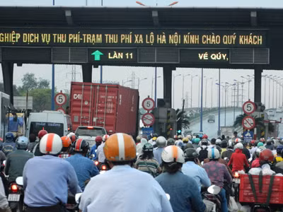 Ngộp thở vì phí BOT