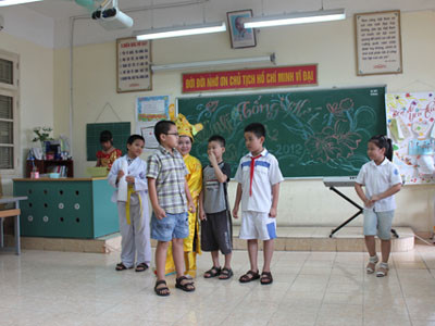 'Nhạc chế' của học sinh tiểu học: Dễ 'vẩn đục' ngôn ngữ