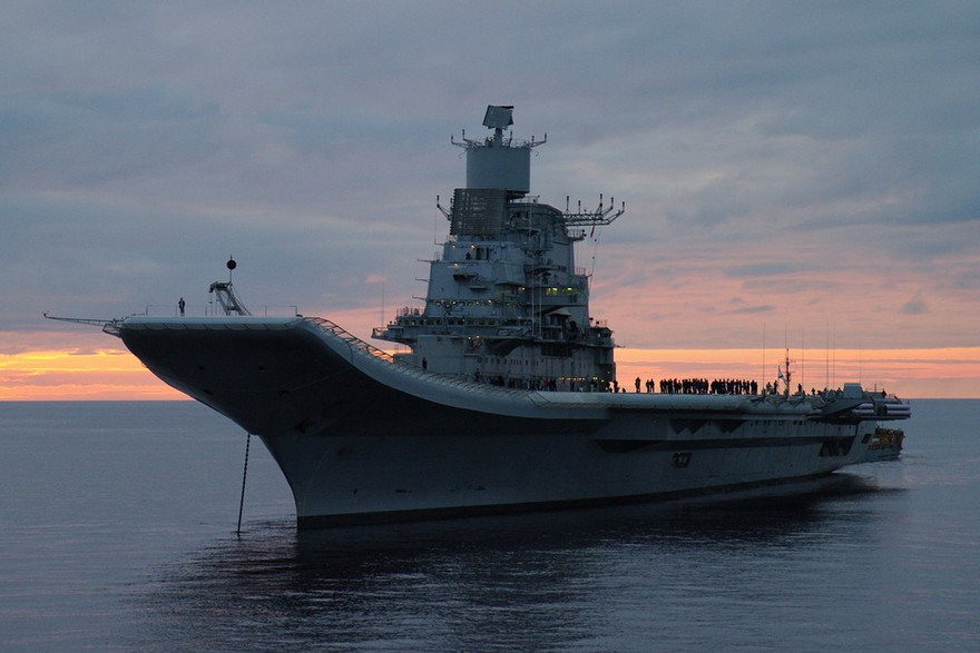 Nga, Trung đua đóng tàu sân bay