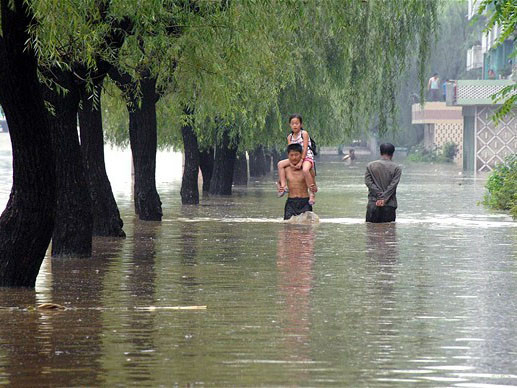 Cảnh lũ lụt ở thành phố Anju, Triều Tiên