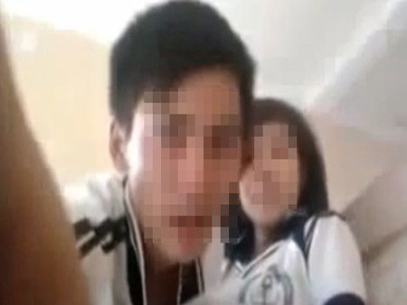 Nữ sinh 13 tuổi đòi làm chuyện 'người lớn'