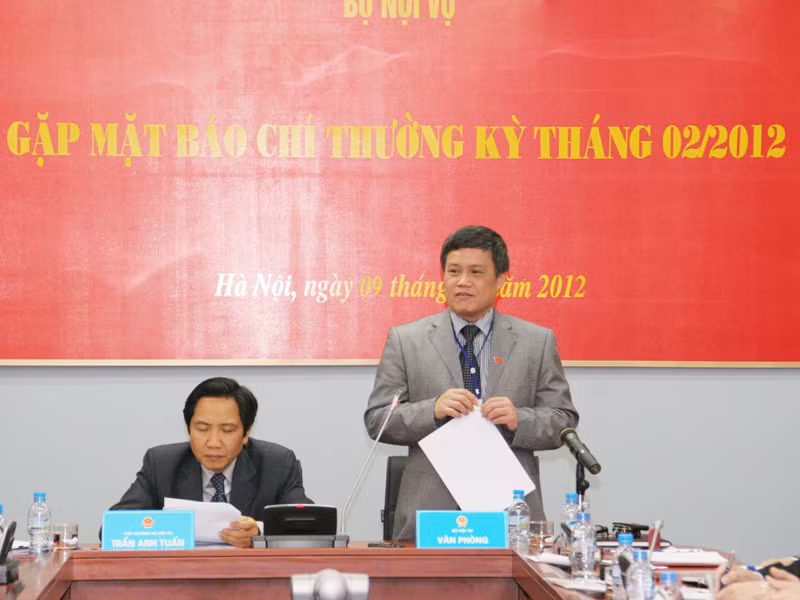 Lãnh đạo Bộ Nội vụ tại cuộc họp báo Ảnh: Hồng Sơn