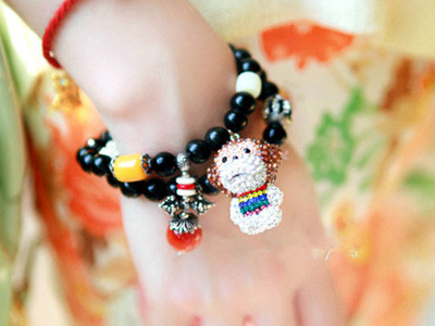 Chuỗi hạt đeo tay may mắn cho bạn gái