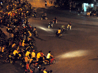 Bắt hàng trăm xe đi bão