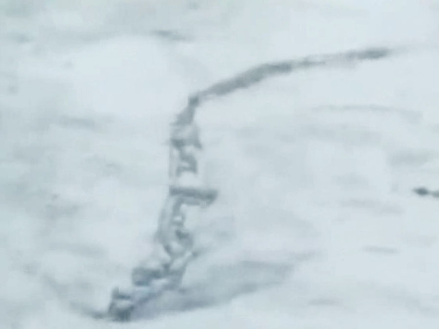 Quái vật khổng lồ bí ẩn tại Iceland