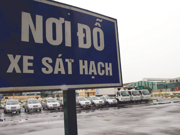 Trung tâm đào tạo lái xe ngắc ngoải