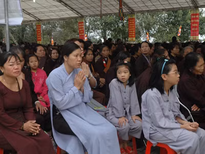 Cầu siêu cho nạn nhân tai nạn giao thông