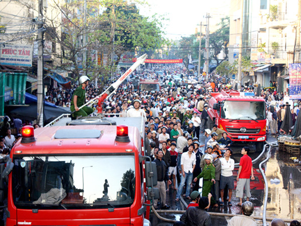 Quảng Ngãi: Họp khẩn chỉ đạo khắc phục hậu quả vụ cháy