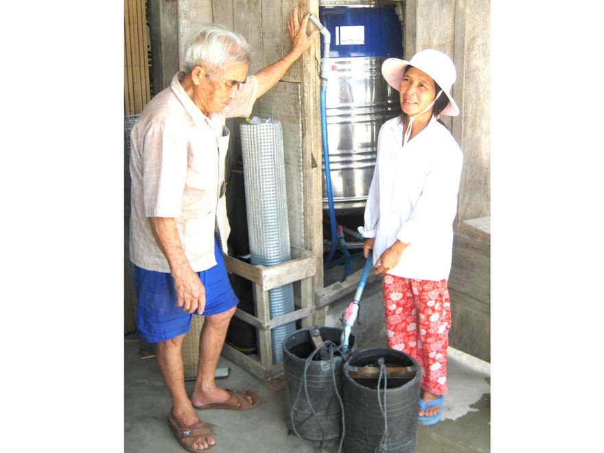 Dùng nước nhiễm phèn từ công trình nước... sạch