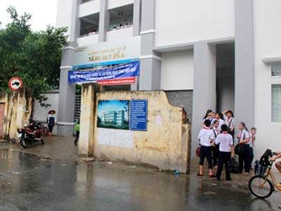 Trường THCS Tăng Bạt Hổ A, nơi xảy ra vụ việc một cựu nữ sinh ép các học sinh uống thuốc gây ảo giác