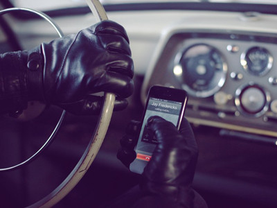 Găng tay cảm ứng