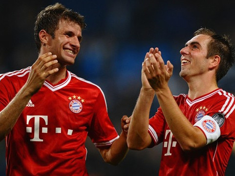 Bayern làm nhục Man City